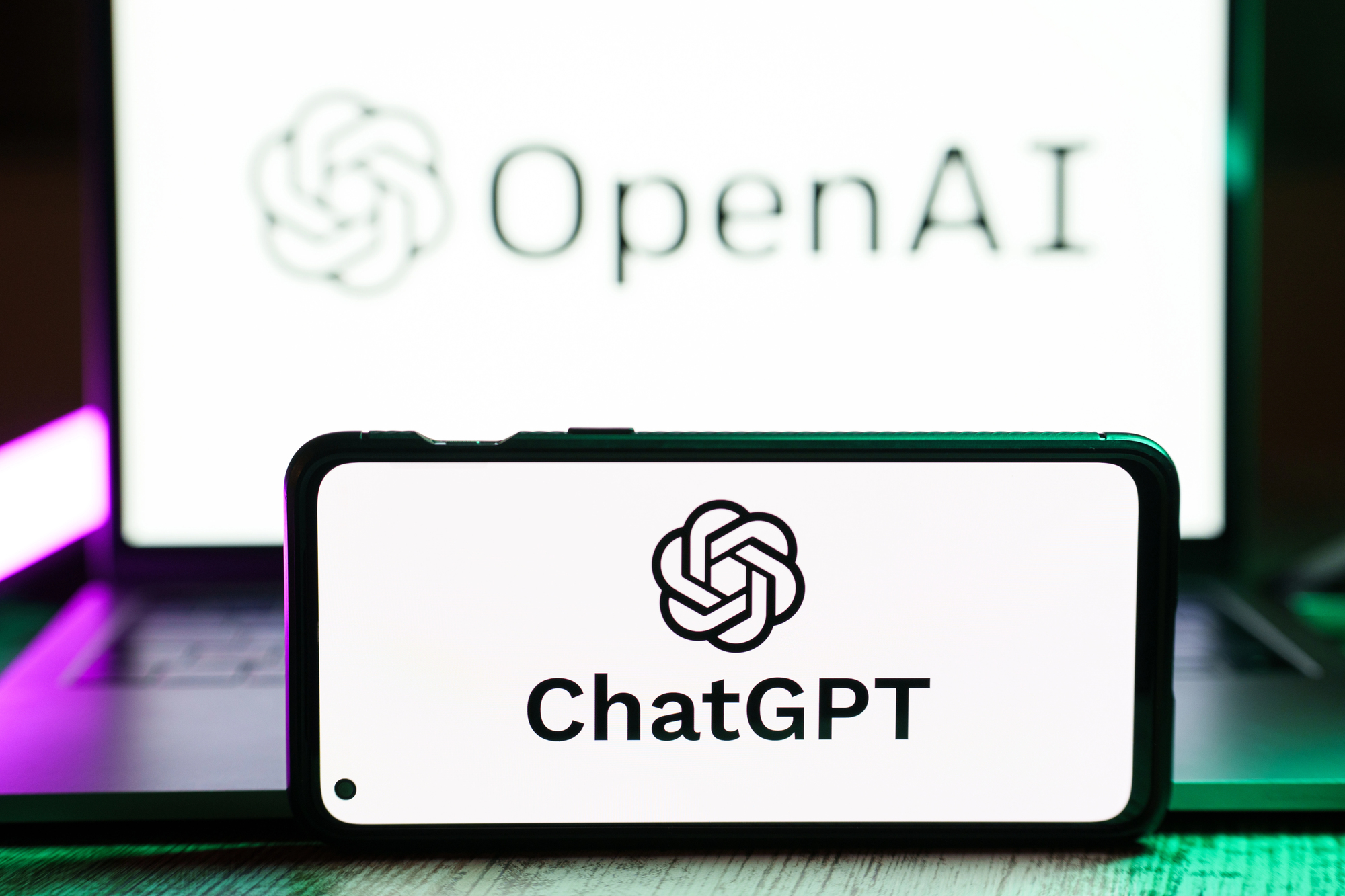 OpenAI зможе видаляти чати користувачів