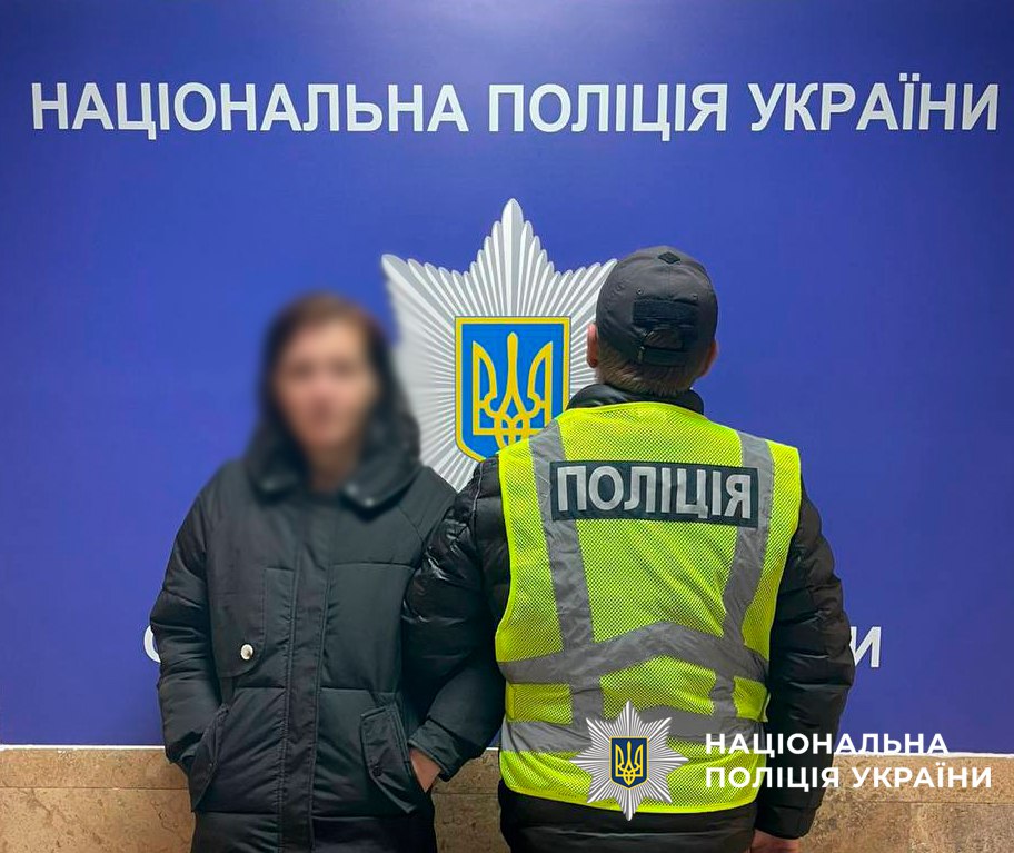 У Києві жінка викинула собаку подруги з вікна п’ятого поверху: їй оголосили підозру