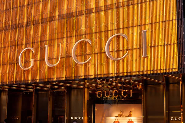Власник Gucci продав підрозділ розкішної косметики за 4 млрд євро