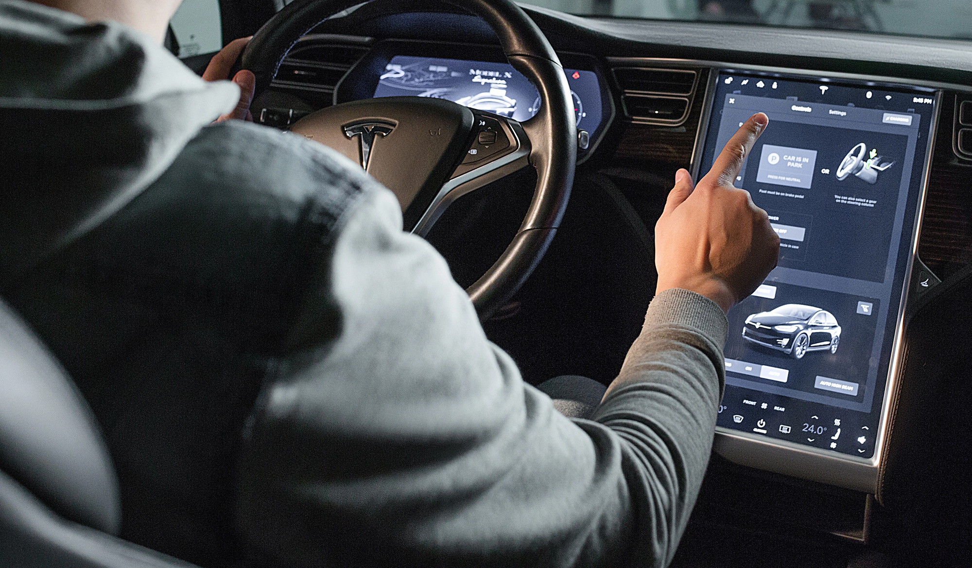 Apple CarPlay з’явиться у Tesla — Bloomberg