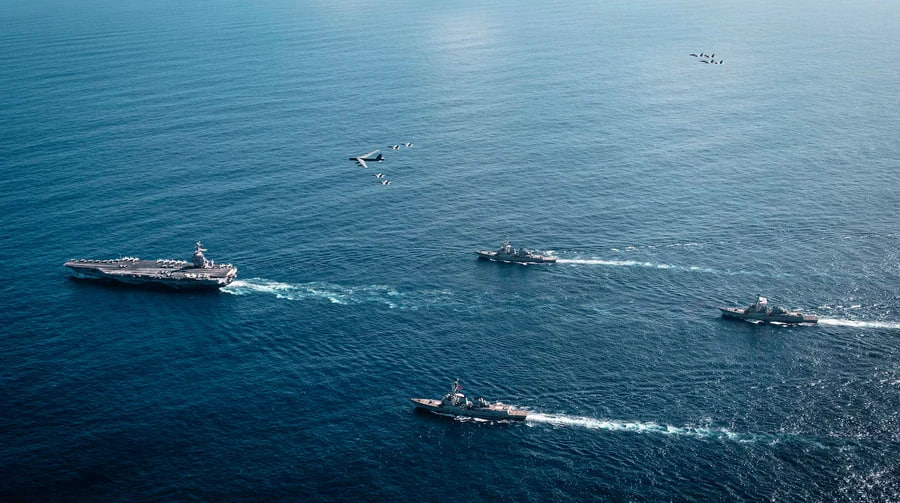 Флагманський авіаносець ВМС США наблизився до Венесуели на тлі можливої ескалації