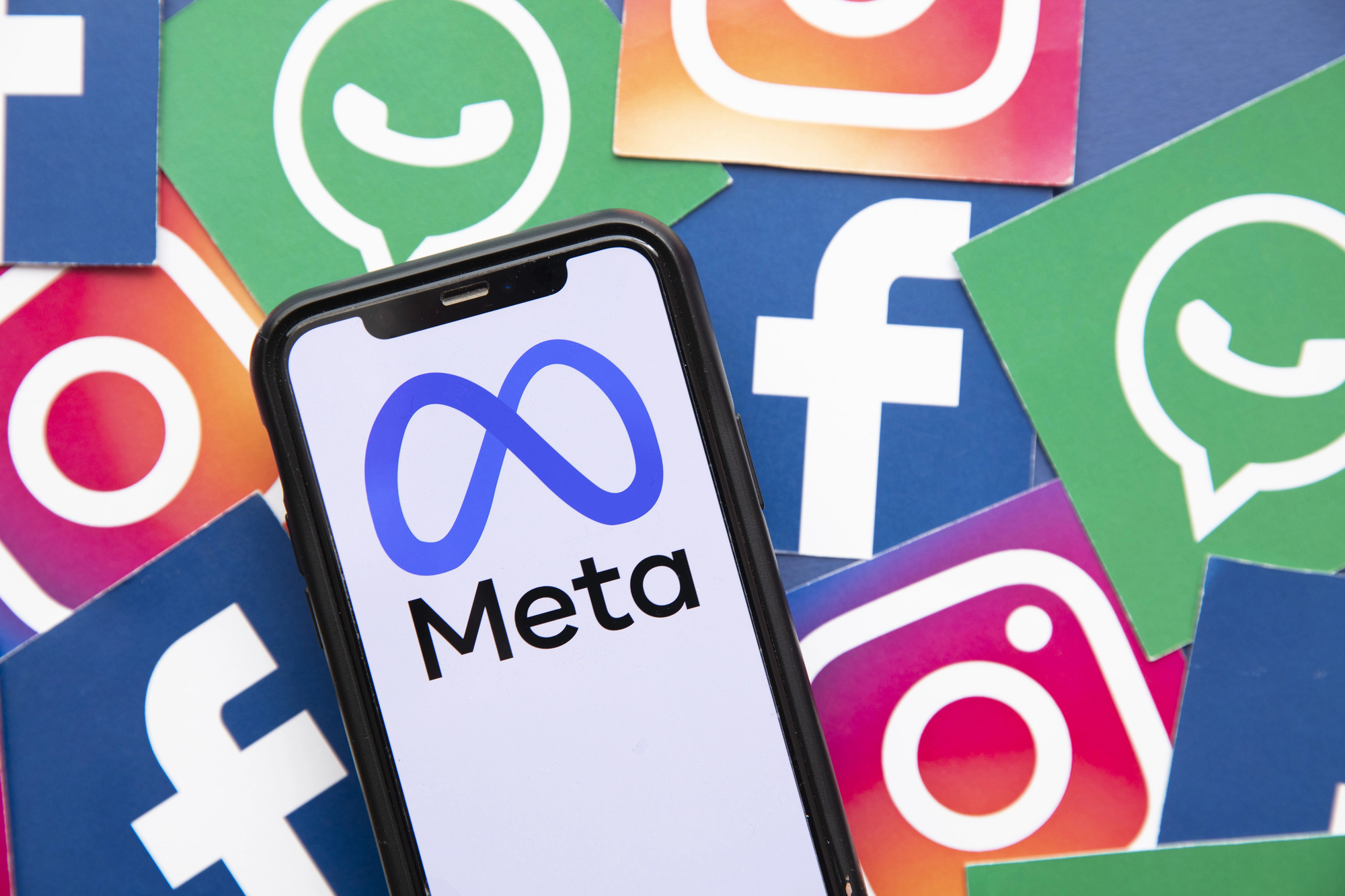 Meta уникнула примусового продажу Instagram та WhatsApp