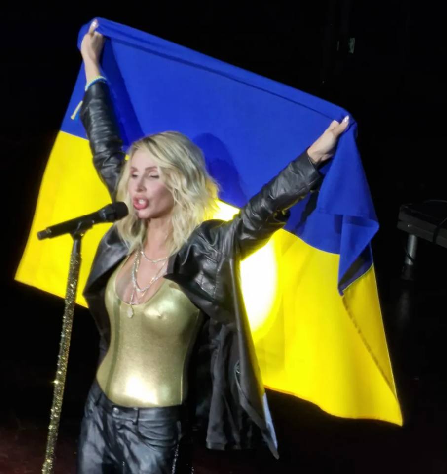 Лободу критикують за поведінку на сцені