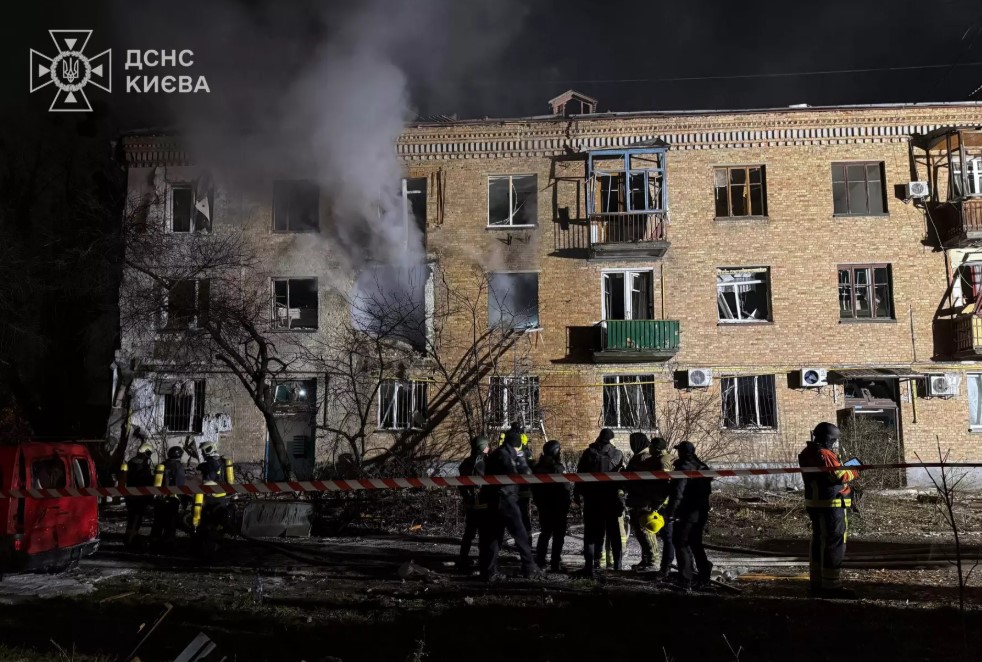 Масована атака 29 листопада: у Києві та області руйнування, кількість загиблих зросла до двох (оновлено)