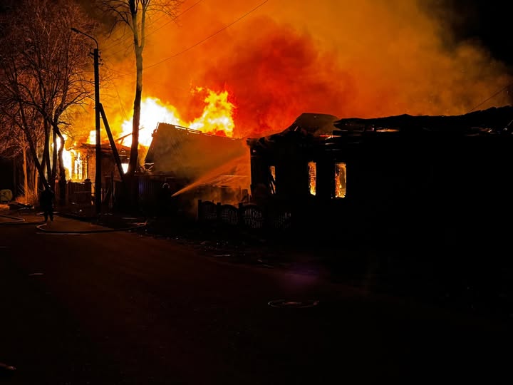 Чернігівщина знову під ворожим вогнем: одна людина загинула після атаки на Новгород-Сіверський