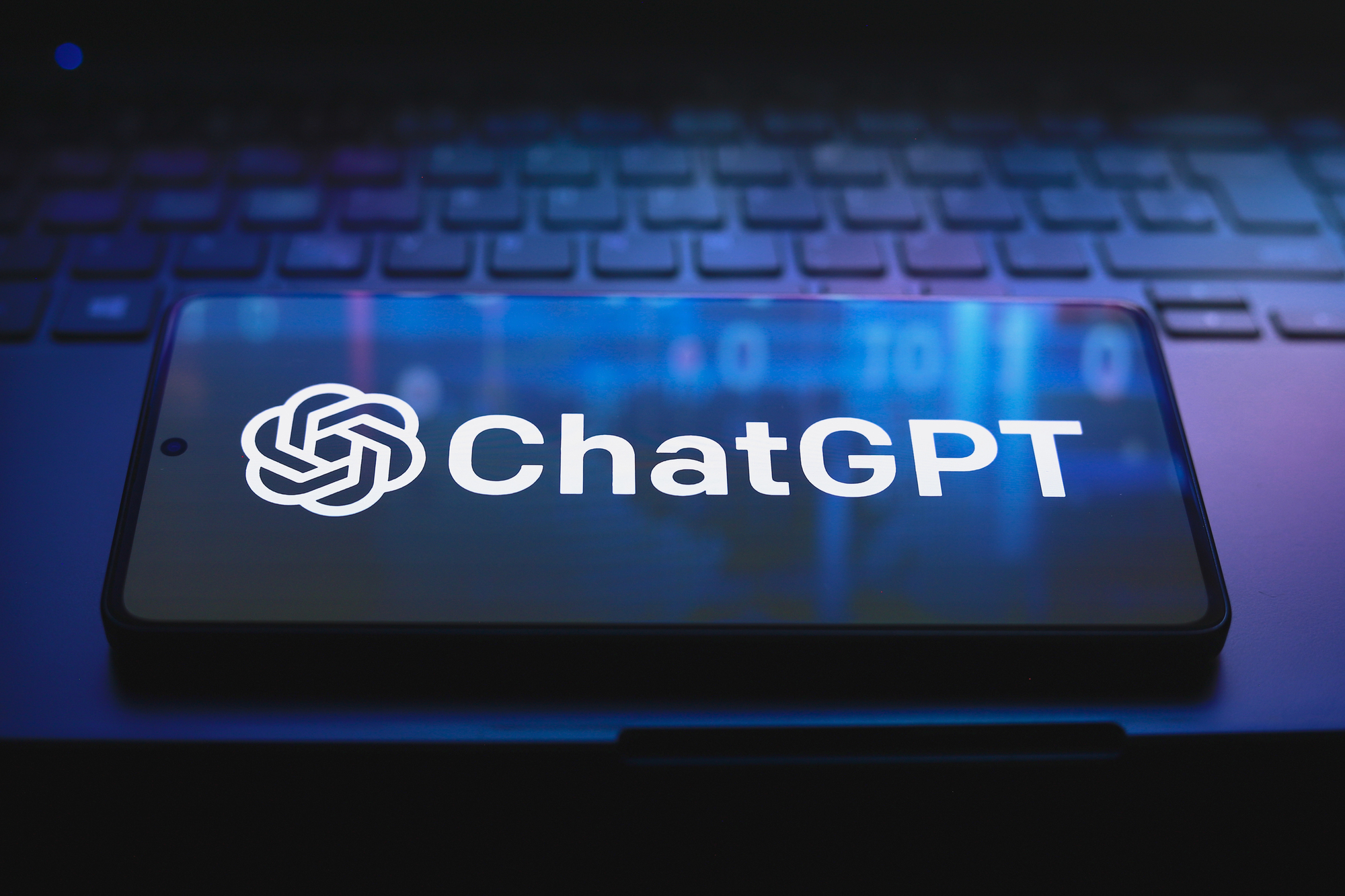 OpenAI випустила оновлення для ChatGPT: які нові функції отримав ШІ