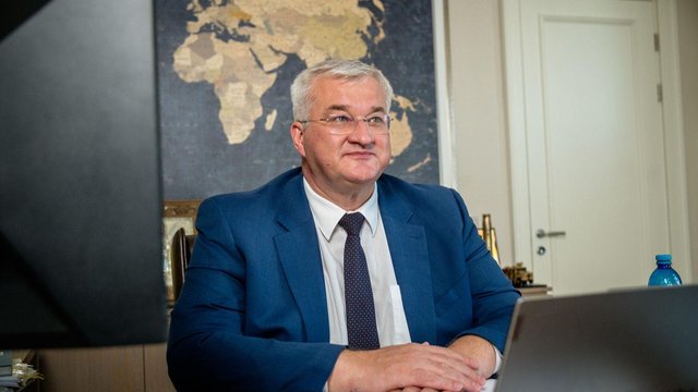 Сибіга: Наразі санкції накладено лише на 20% російського ВПК, час обмежити решту