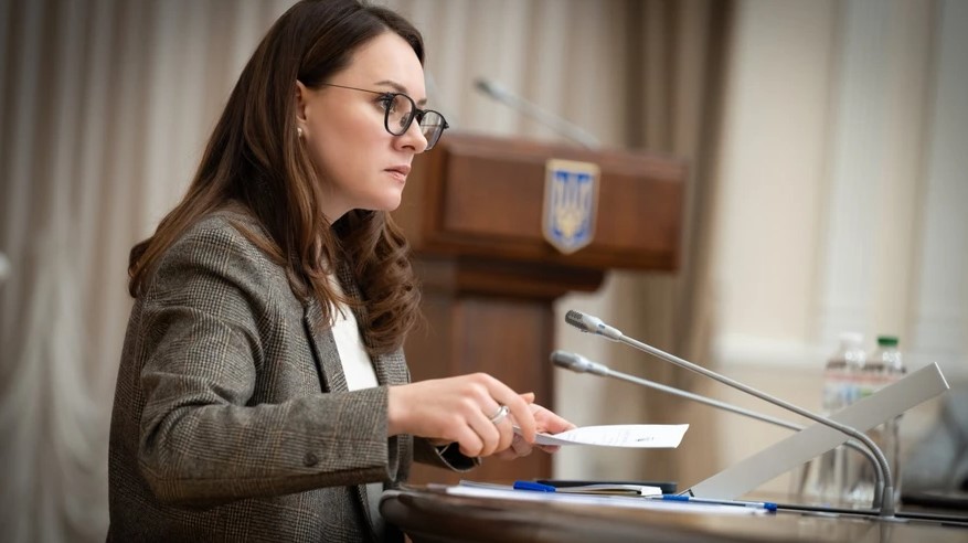 Уряд затвердив двоетапне підвищення зарплат вчителям, – Свириденко