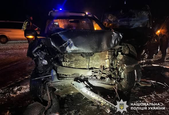ДТП з автобусом на Київщині: є загиблі та поранені