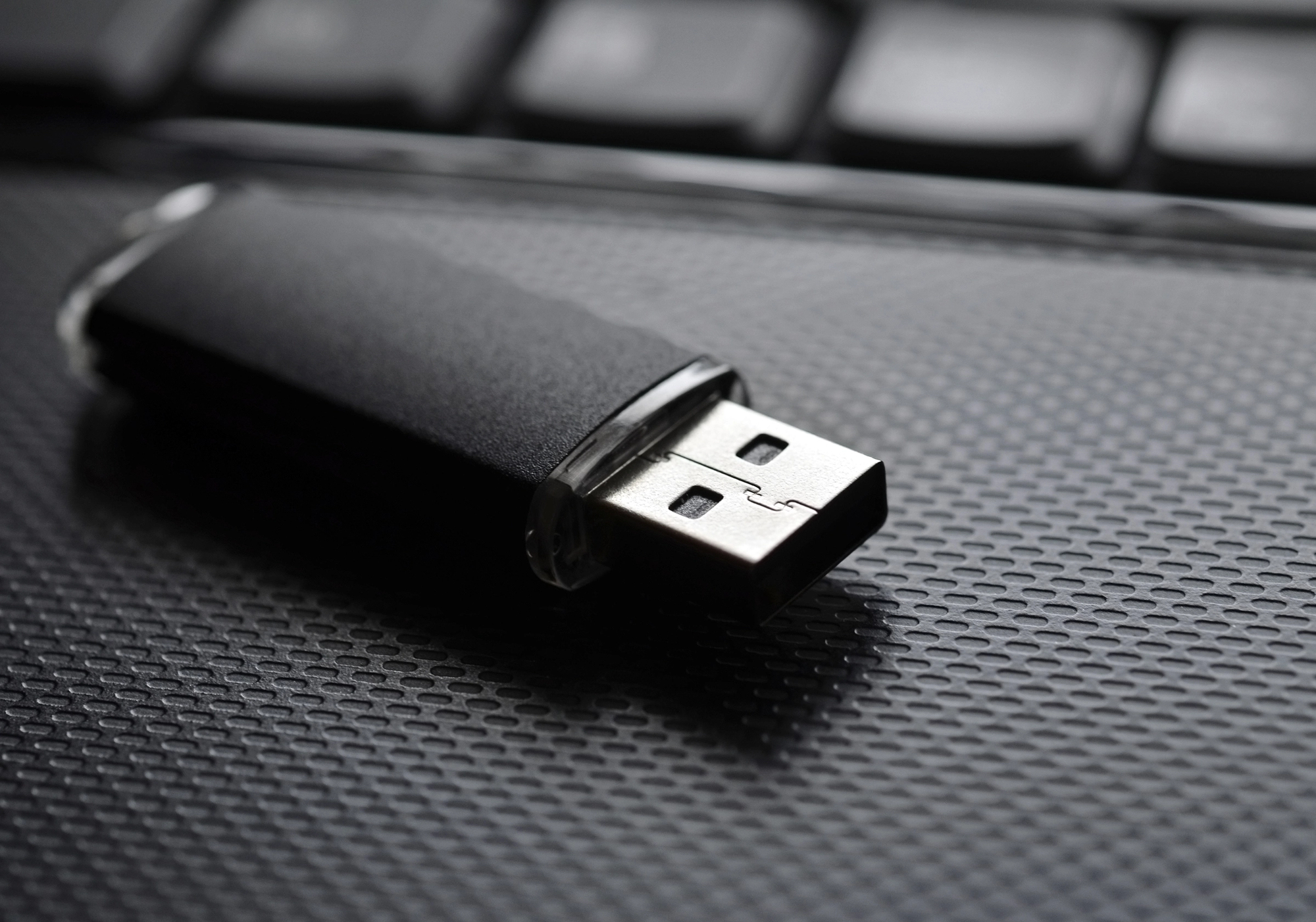 Не всі USB-пристрої варто під’єднувати до монітора