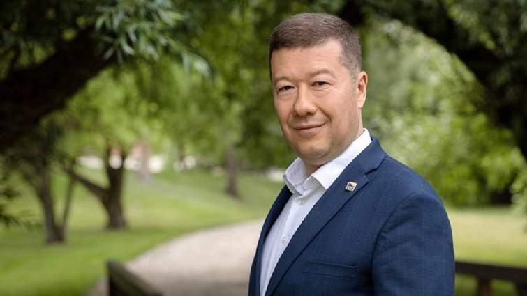 Спікер парламенту Чехії заявив про намір припинити допомогу Україні