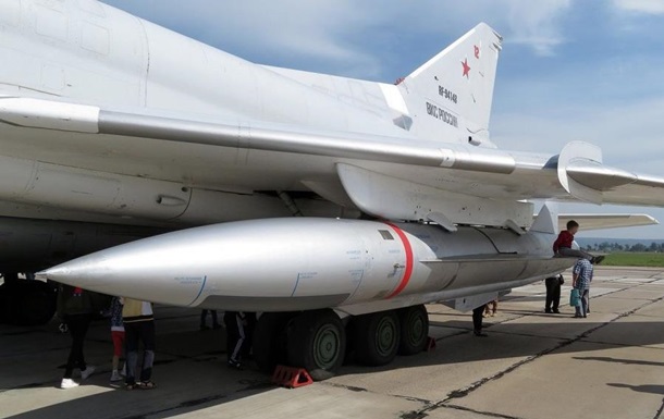 ППО ліквідувала 9 із 12 Х-22: Київ під безпрецедентною атакою