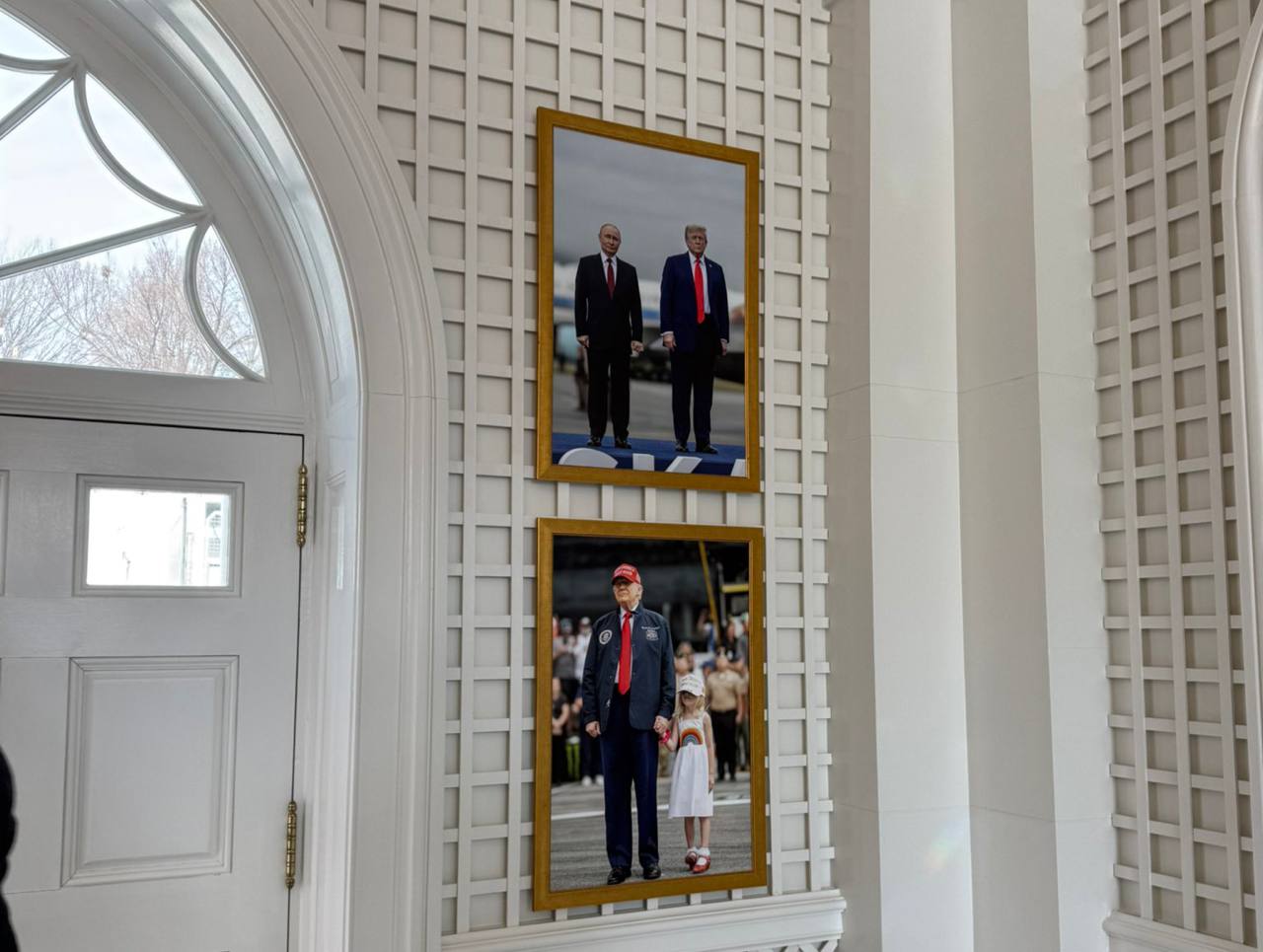 У коридорі Білого дому з’явилося спільне фото Трампа і Путіна