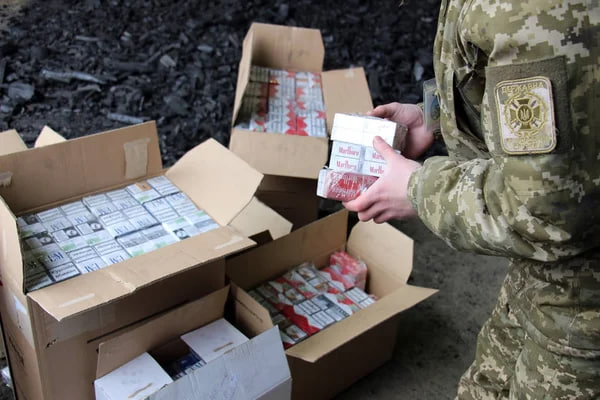 Ексочільнику Держприкордонслужби обрали запобіжний захід у справі про контрабанду цигарок