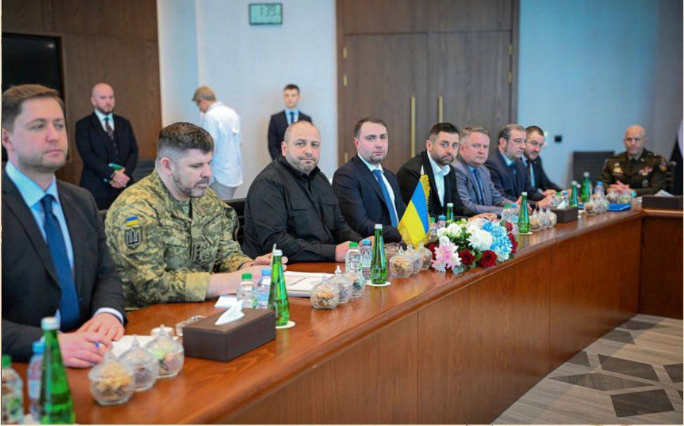 США та росія відновлюють високорівневий військовий діалог