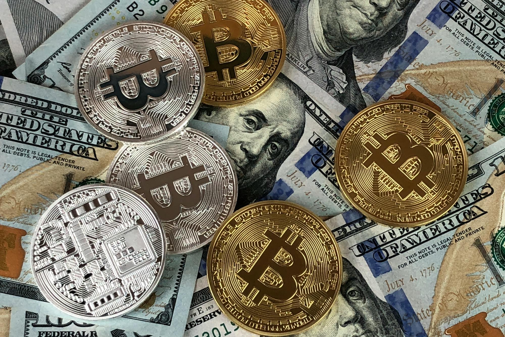 Bitcoin втрачає позиції: новий мінімум за 1.5 роки