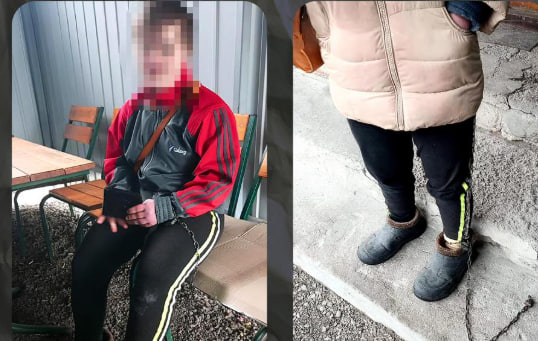 На Кіровоградщині матір-виховательку підозрюють в утриманні дівчини з інвалідністю в ланцюгах