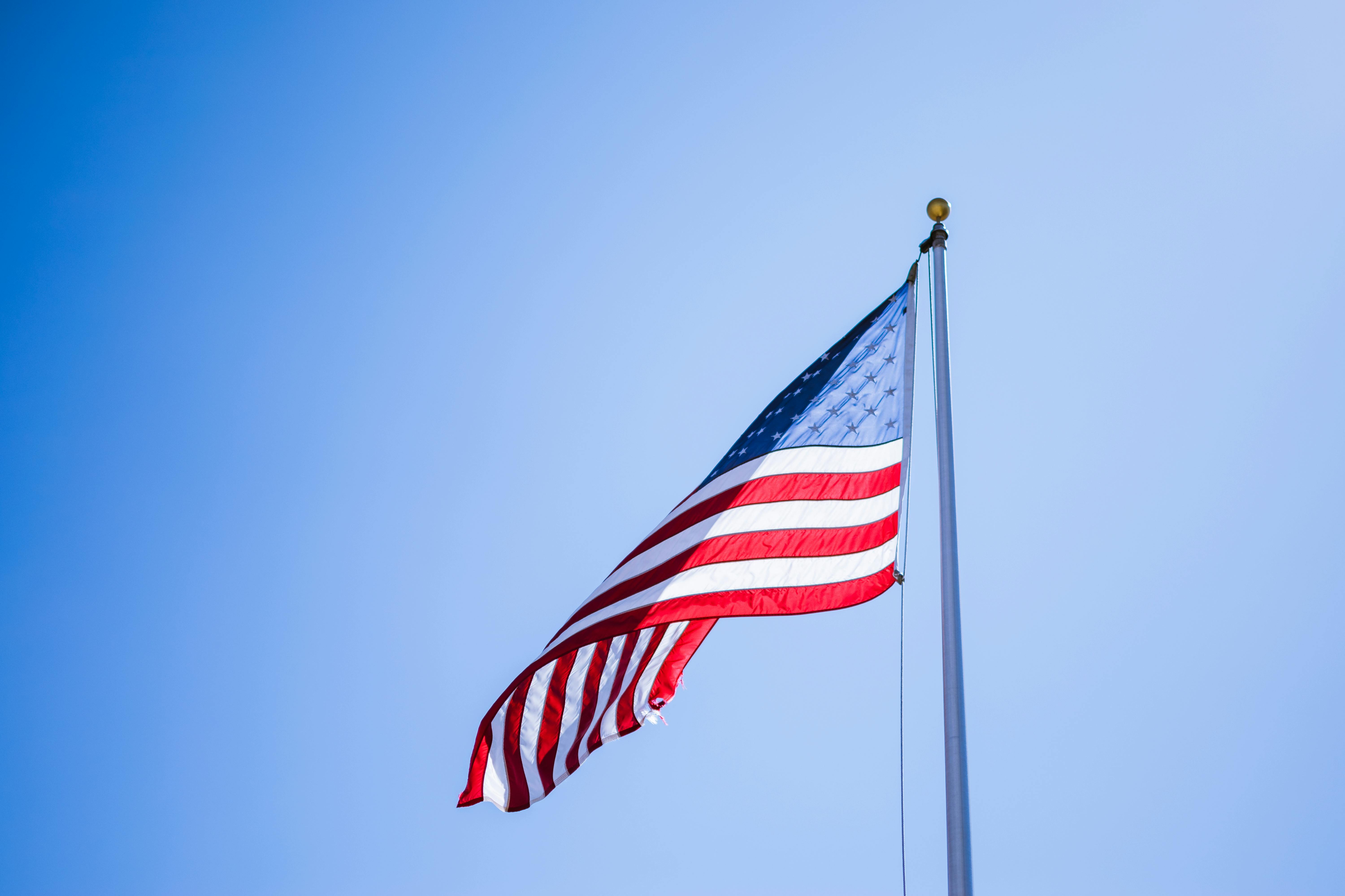 Два кораблі ВМС США зіткнулися під час дозаправки у Південній Америці