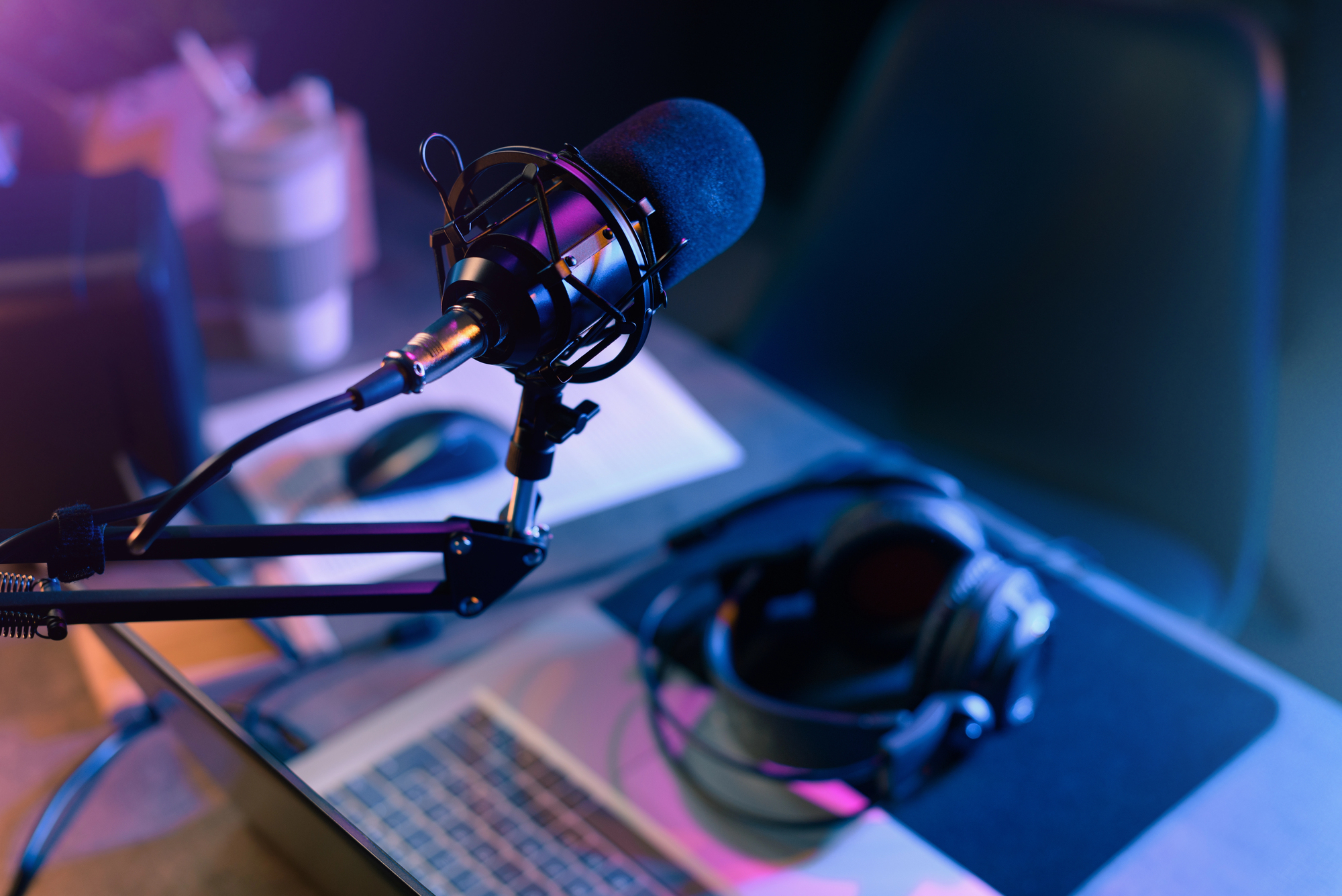Цієї весни Apple виходить на ринок відеоподкастів: нове оновлення Apple Podcasts