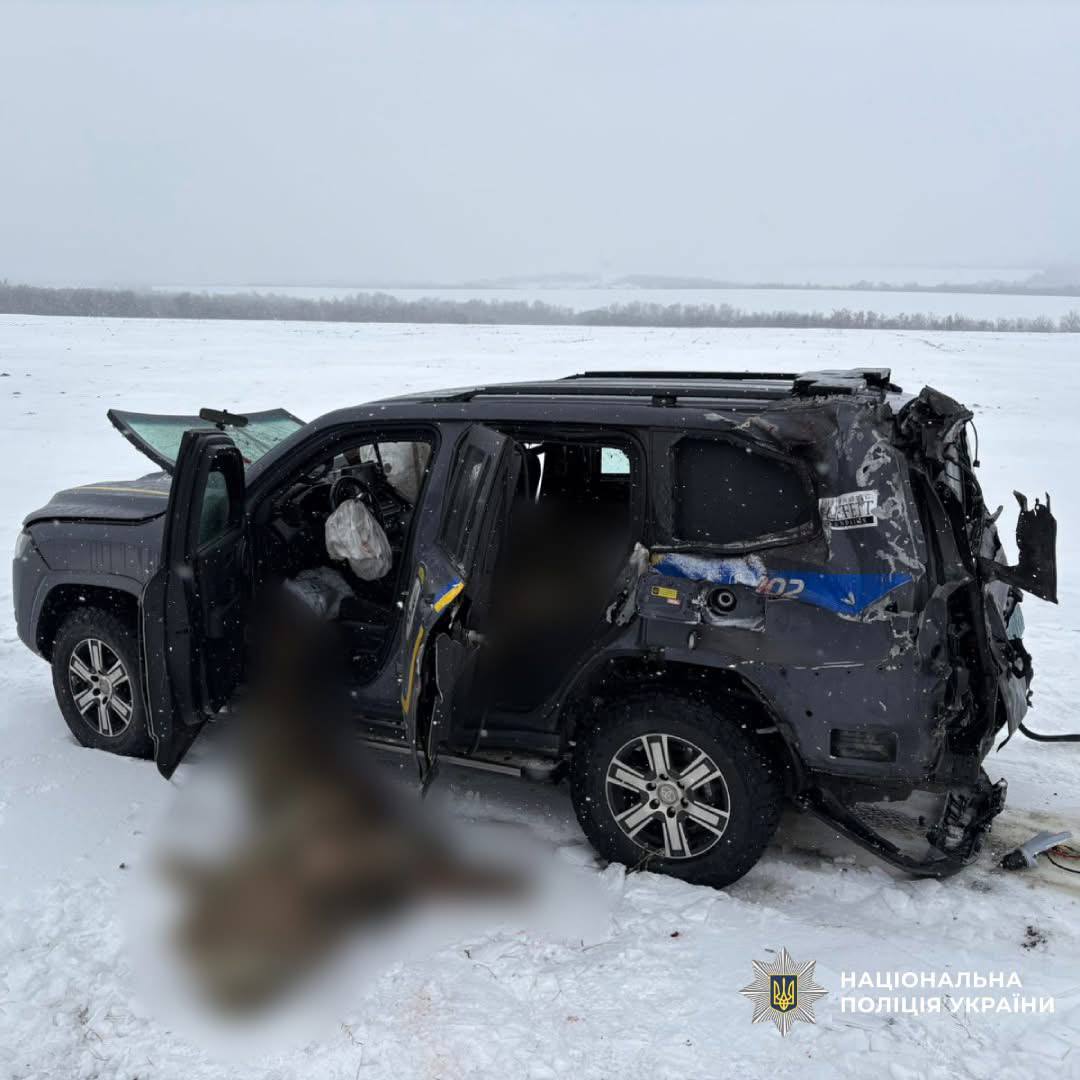 Двоє поліцейських загинули під час евакуації на Харківщині: в їхнє авто влучив російський дрон