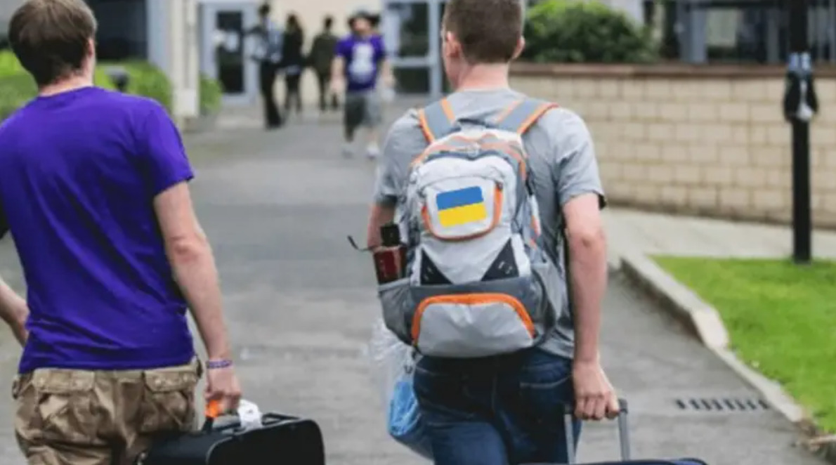 В Україні хочуть обмежити виїзд чоловіків до 22 років