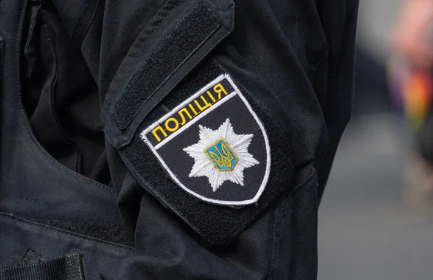 На Тернопільщині нетверезий водій наїхав на паркан і дві могили на території кладовища