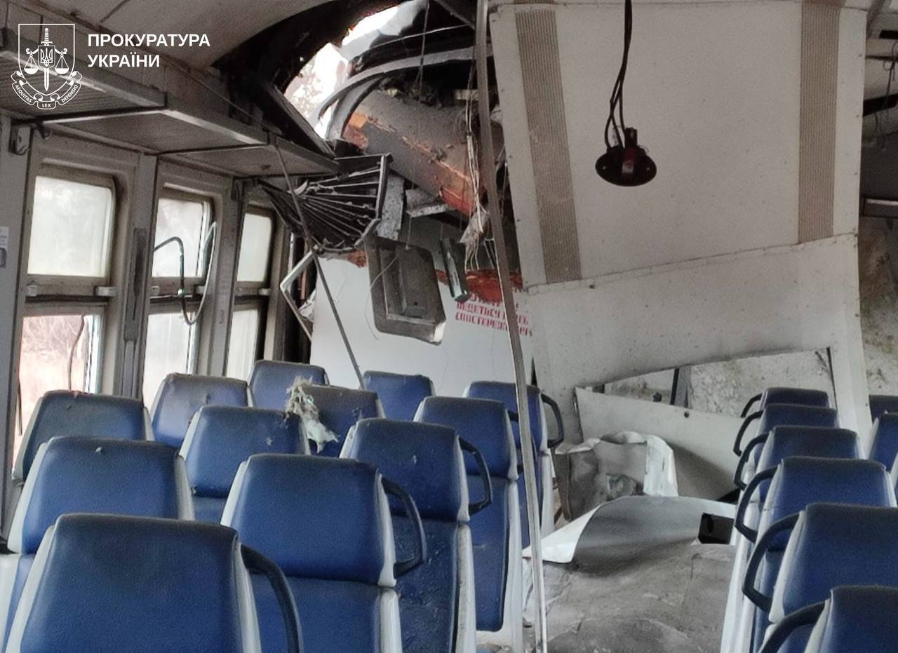Російський дрон атакував електропотяг на Харківщині: загинув пасажир