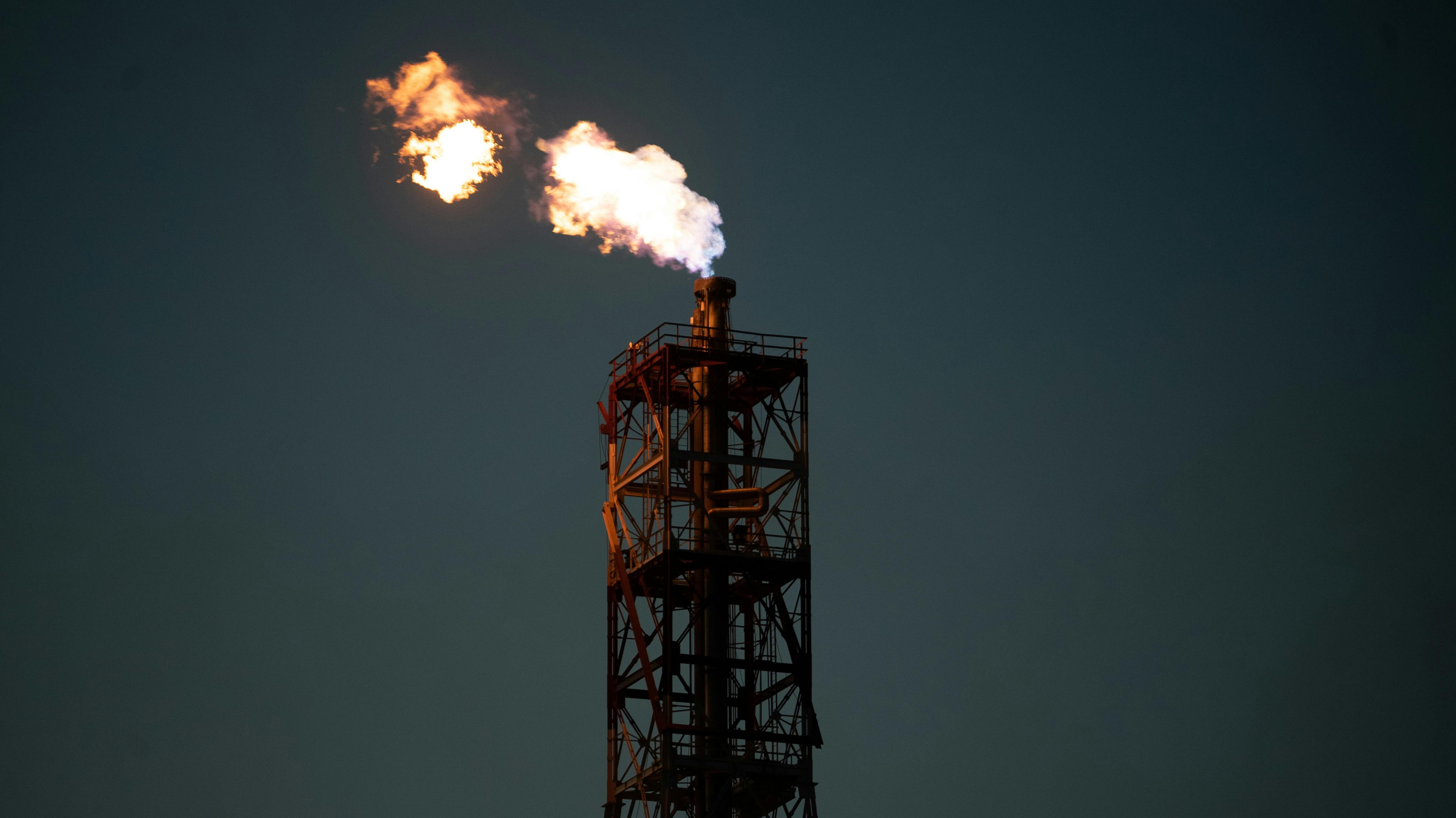 Нафта злетіла до максимуму з 2022 року: що стоїть за різким стрибком цін