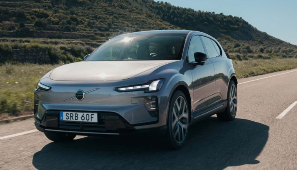 810 км без підзарядки: Volvo EX60 перевершив Tesla Model Y та BMW iX3