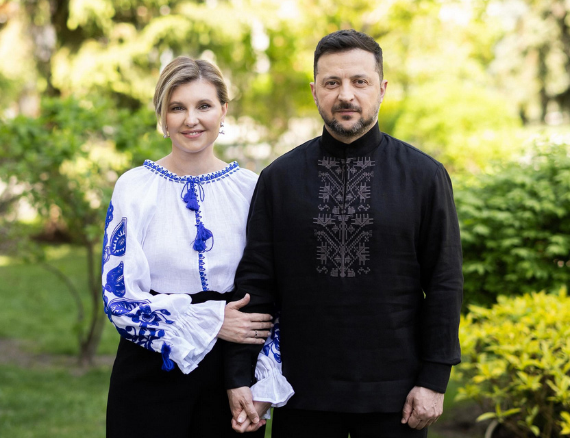 Зеленський привітав українців із Днем вишиванки у чорній сорочці