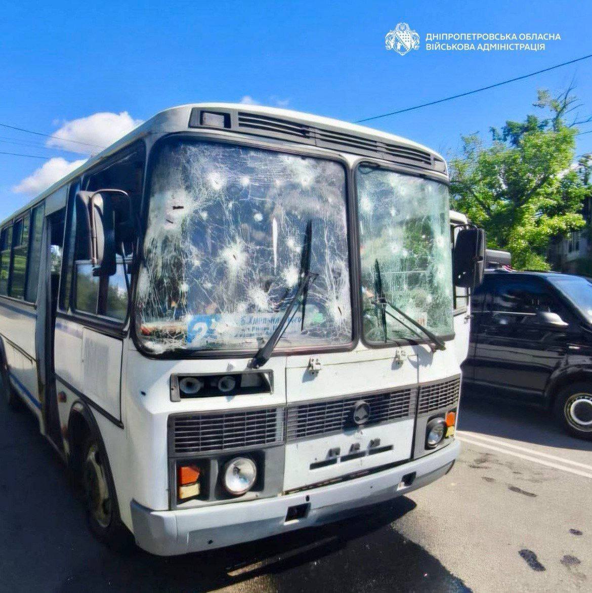 Через російські обстріли на Дніпропетровщині поранені шестеро людей