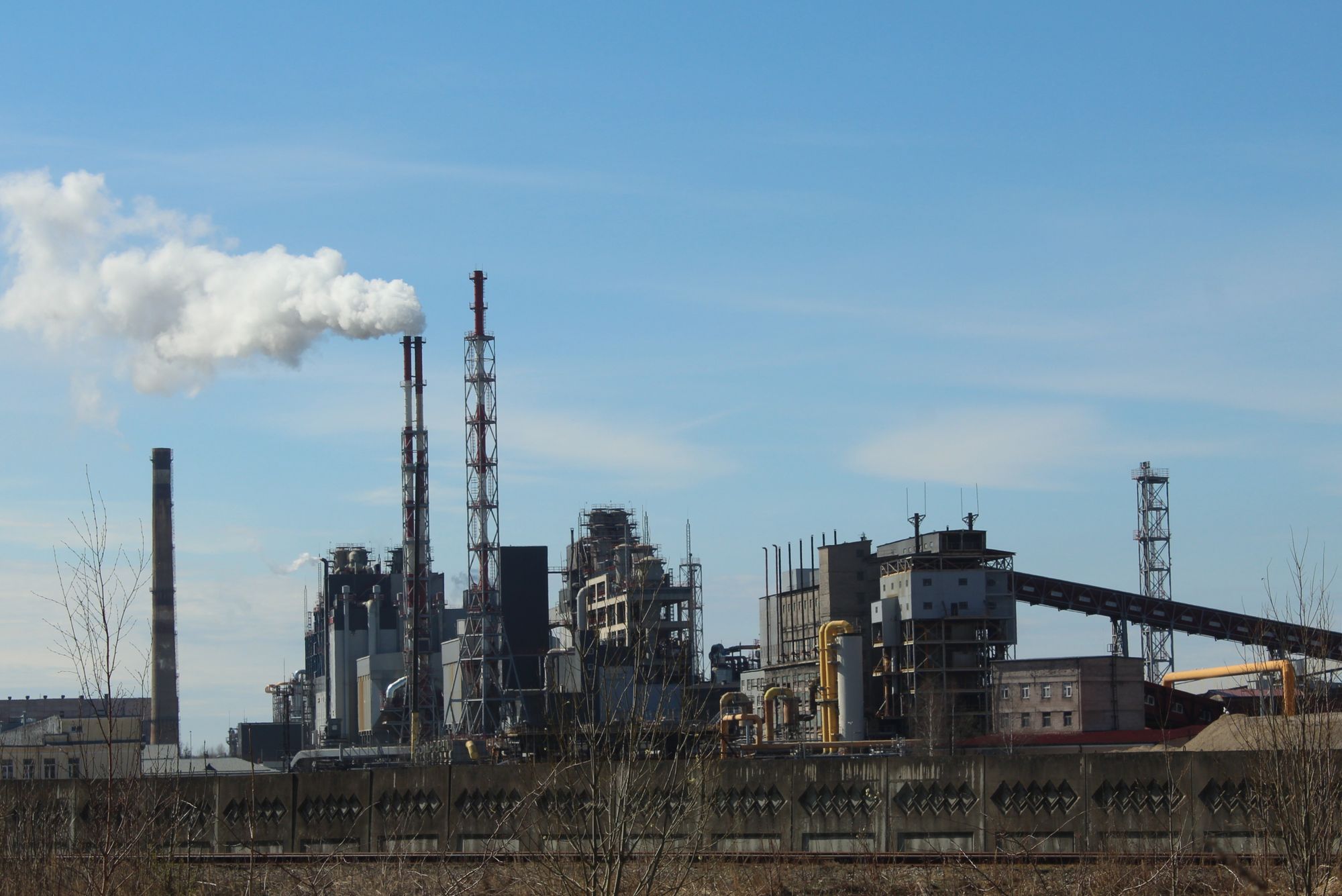 Куйбишевський НПЗ зупинив переробку нафти після атаки дронів