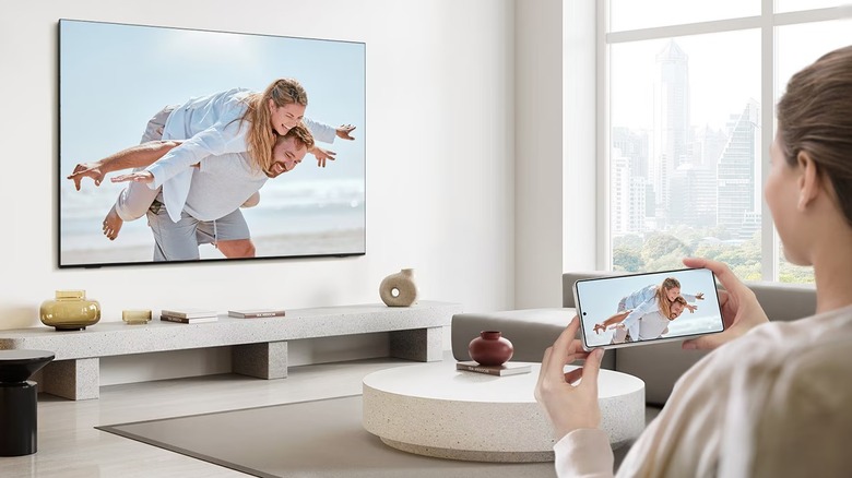 4 способи підключити Android-смартфон до телевізора: від HDMI до Wi-Fi
