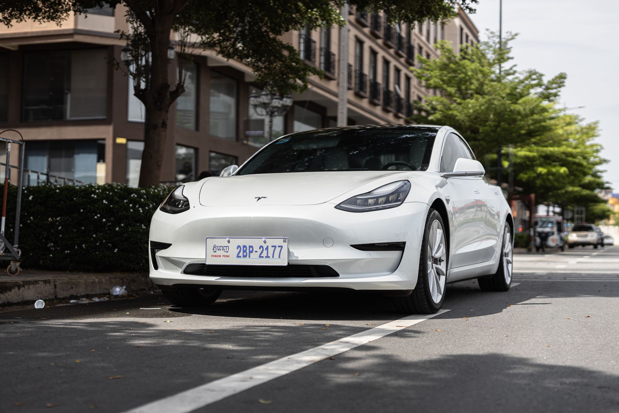 Tesla обмежить витрати працівників на ШІ до $200 на тиждень