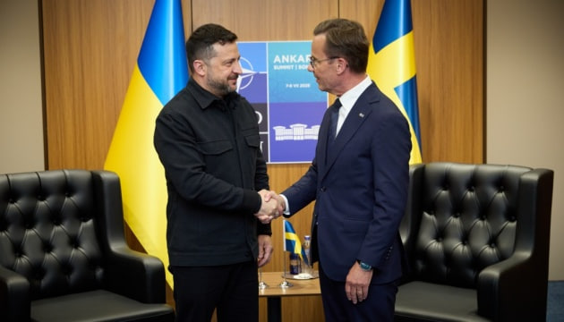 Зеленський обговорив із прем’єром Швеції постачання Gripen і підготовку пілотів