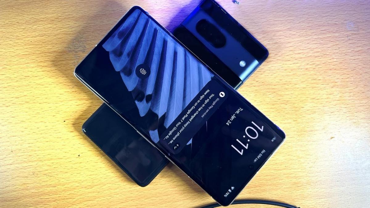 Як зарядити смартфон, навушники і смарт-годинники від іншого смартфона: два прості варіанти