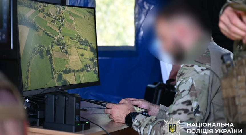 На Буковині затримали чоловіка, який 11 днів переховувався в лісі після стрілянини по поліцейських