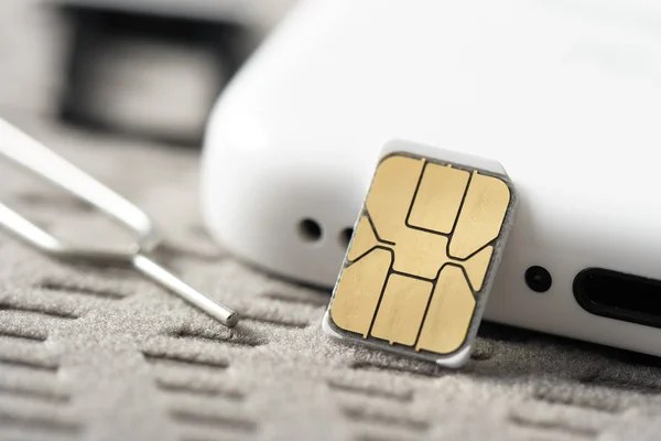 Дослідники виявили вразливість SIM-карток, яка може загрожувати смартфонам та IoT-пристроям