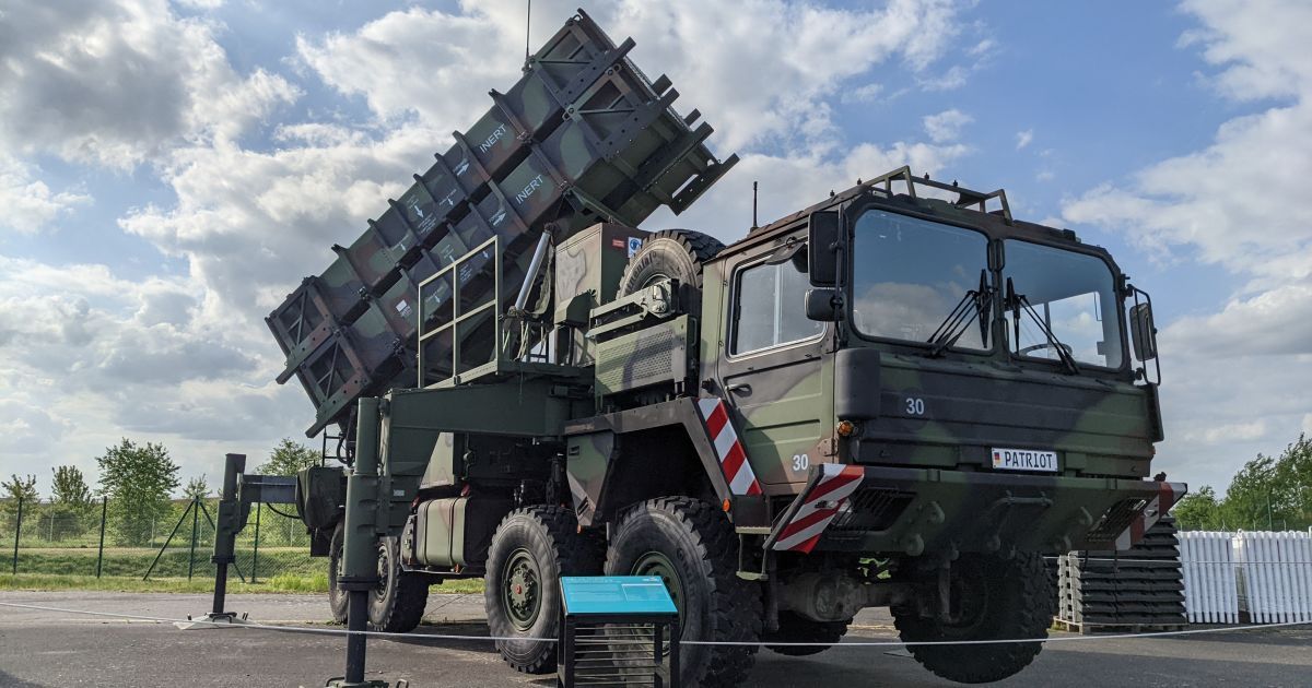 Більшість поляків не хоче передавати Україні ракети для Patriot - опитування