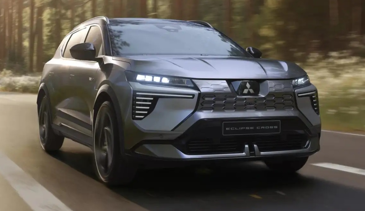 Електричний Mitsubishi Eclipse Cross отримав потужніші двигун і батареї, але подешевшав майже на чверть