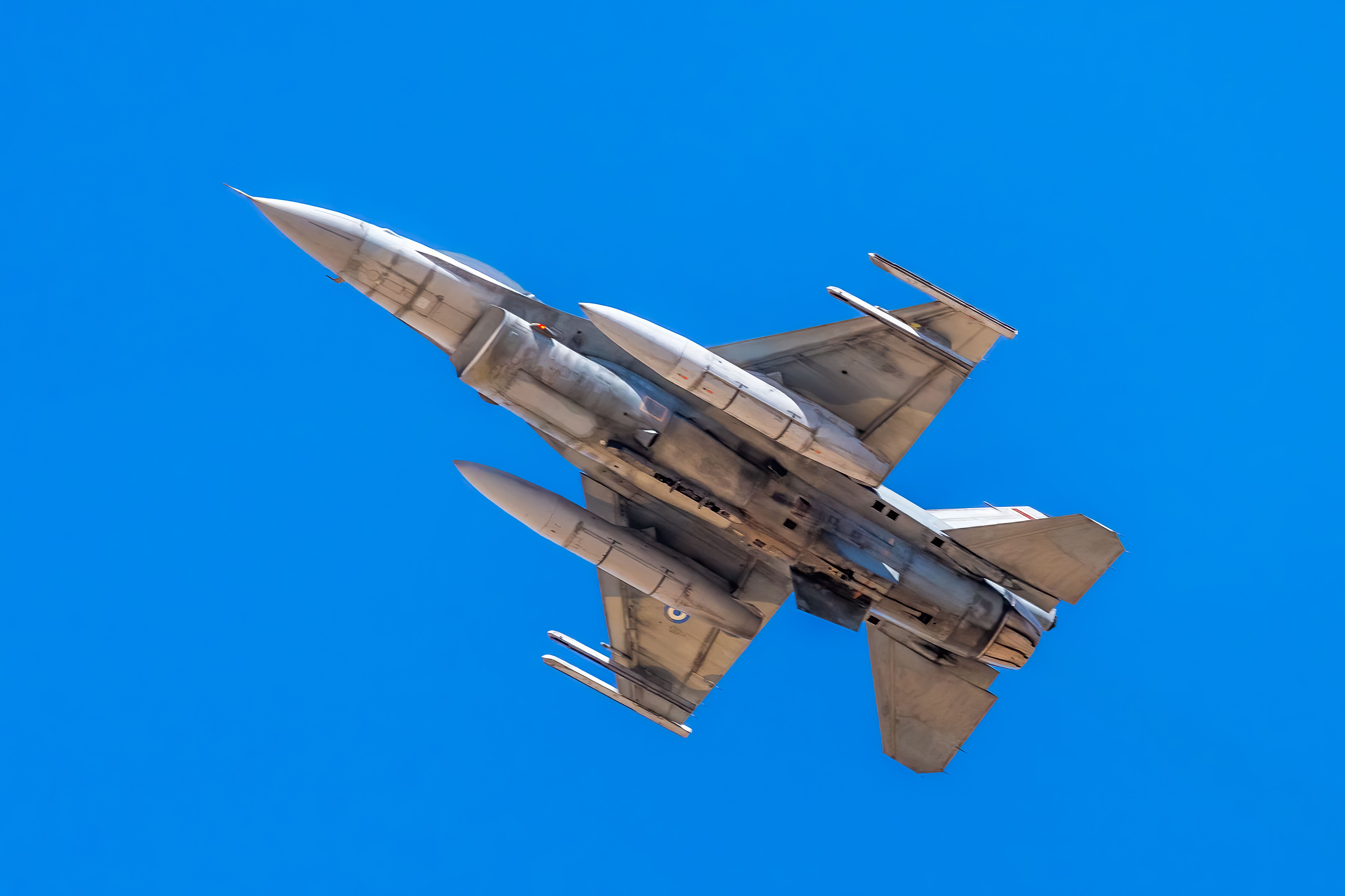 Командир ескадрильї: Україна відчуває нестачу ракет для F-16