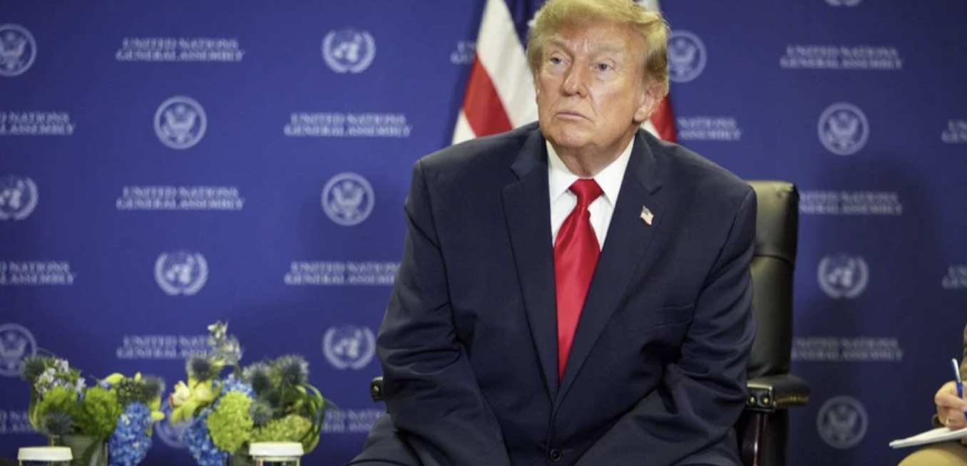 Сенатори США звинуватили Трампа в порушенні закону через російський дизель