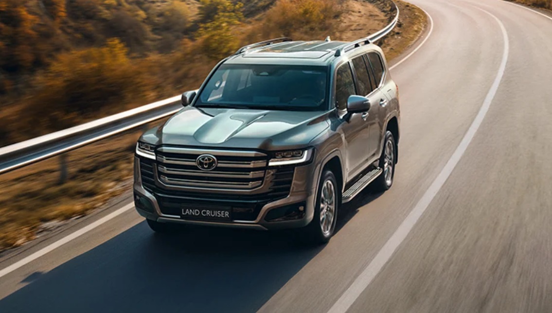 В Україні стартував гібридний Toyota Land Cruiser 300: рамник на 464 к.с. із постійним повним приводом