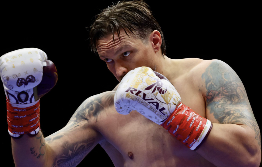 Усик може повернутися в крузервейт заради трьох чемпіонських поясів