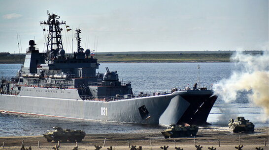 Росія після навчань залишила в Чорному морі два десантні кораблі