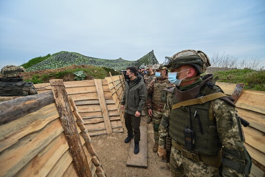 Зеленський побував на передовій ЗСУ, яка межує з окупованим Кримом