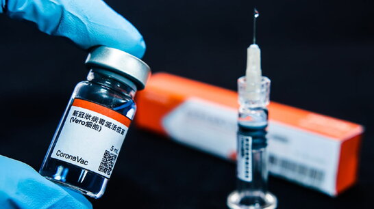 В Україну доставили ще 500 тисяч доз китайської вакцини CoronaVac