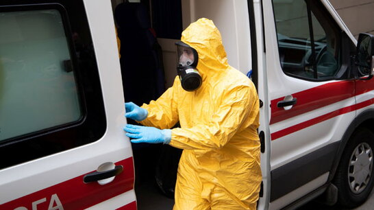 Смертність та захворюваність на COVID в Україні значно знизились