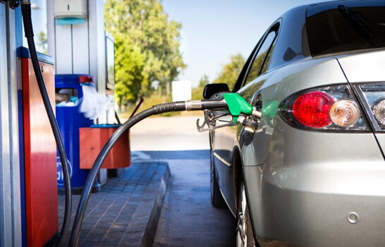 В Україні знову дорожчає бензин: чого очікувати після підняття цін (відео)