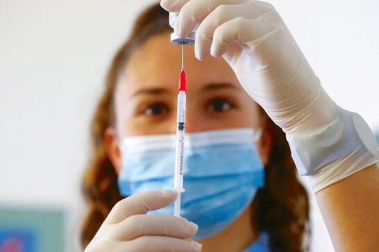 Пояснення МОЗ: чи потрібно при вакцинації від COVID розріджувати кров
